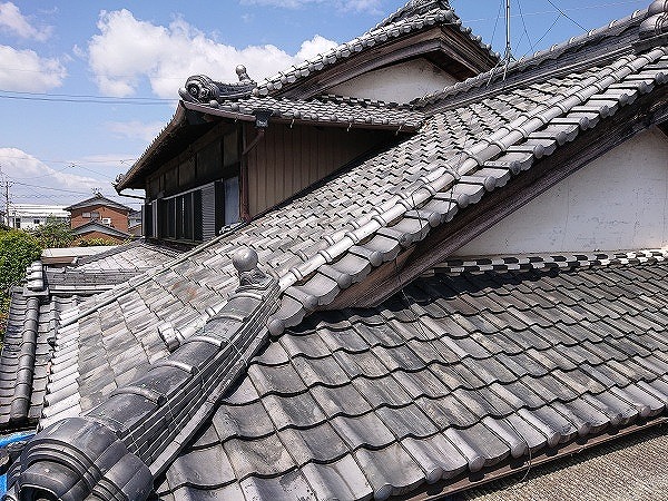 瓦屋根の全体点検状況